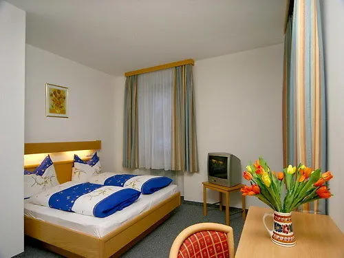 Stefansbruecke Szálloda