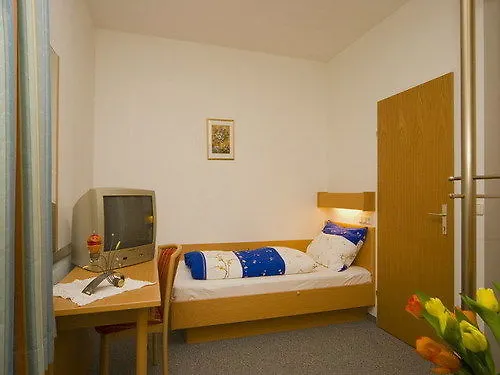 Szálloda Stefansbruecke Mutters