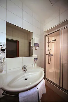 Stefansbruecke Szálloda 3*