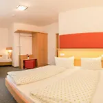 Stefansbruecke 3*