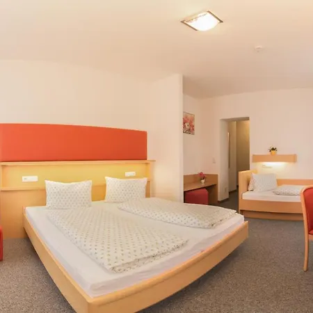 Hotel Stefansbrücke 3*
